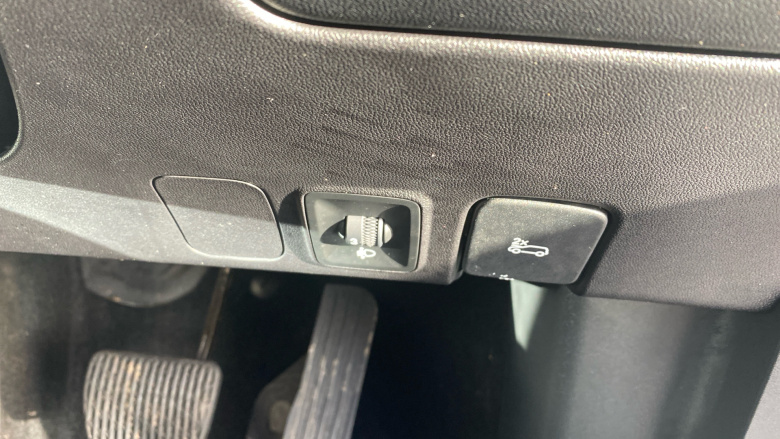 MG HS 1.5 T-GDI Trophy 5dr DCT Petrol Hatchback